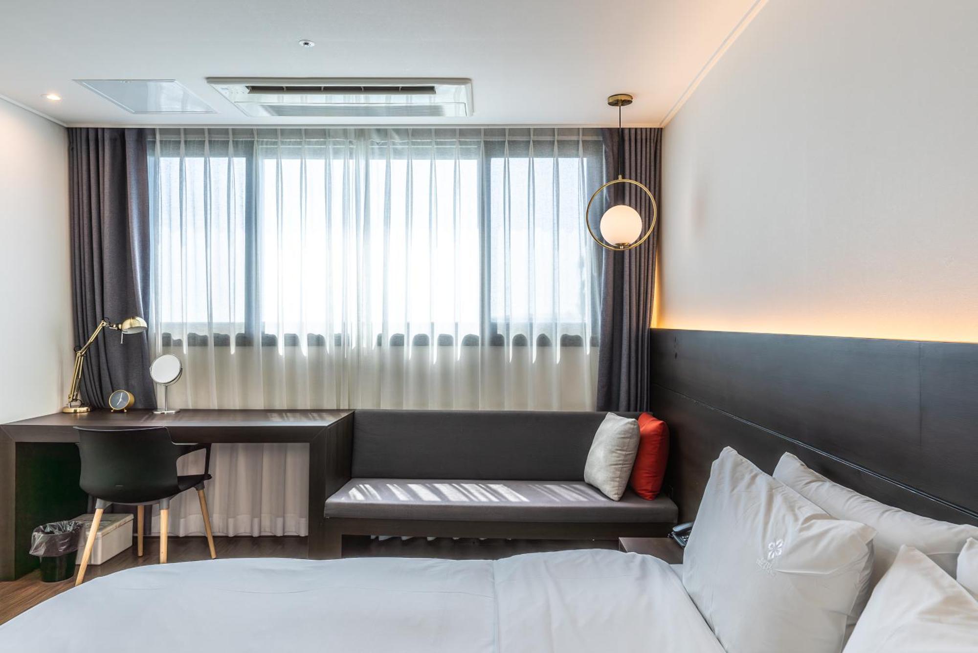 Hotel The Grang Jungmun 西归浦市 外观 照片