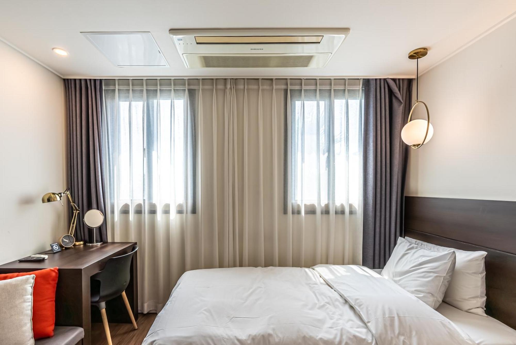 Hotel The Grang Jungmun 西归浦市 外观 照片