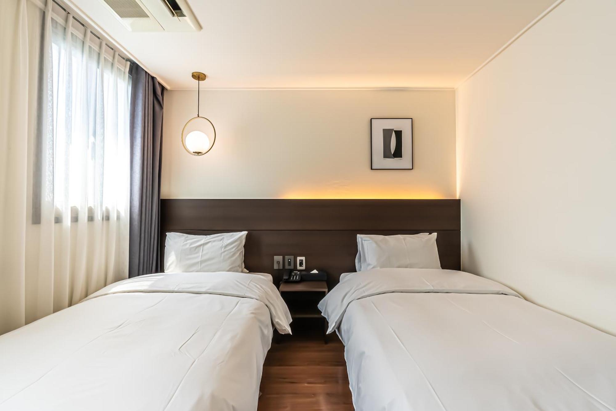 Hotel The Grang Jungmun 西归浦市 外观 照片