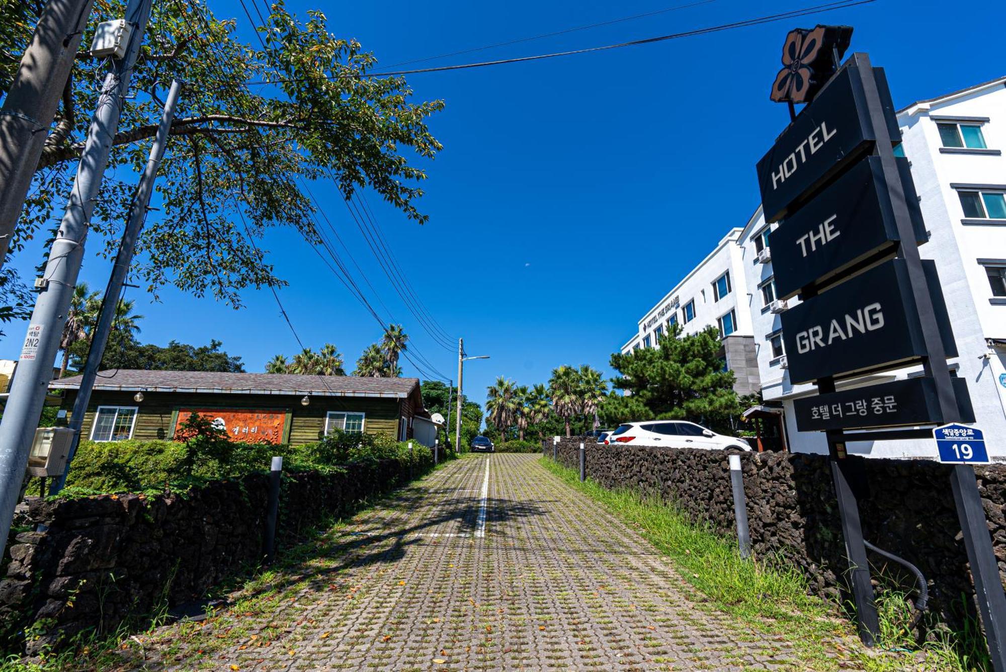 Hotel The Grang Jungmun 西归浦市 外观 照片