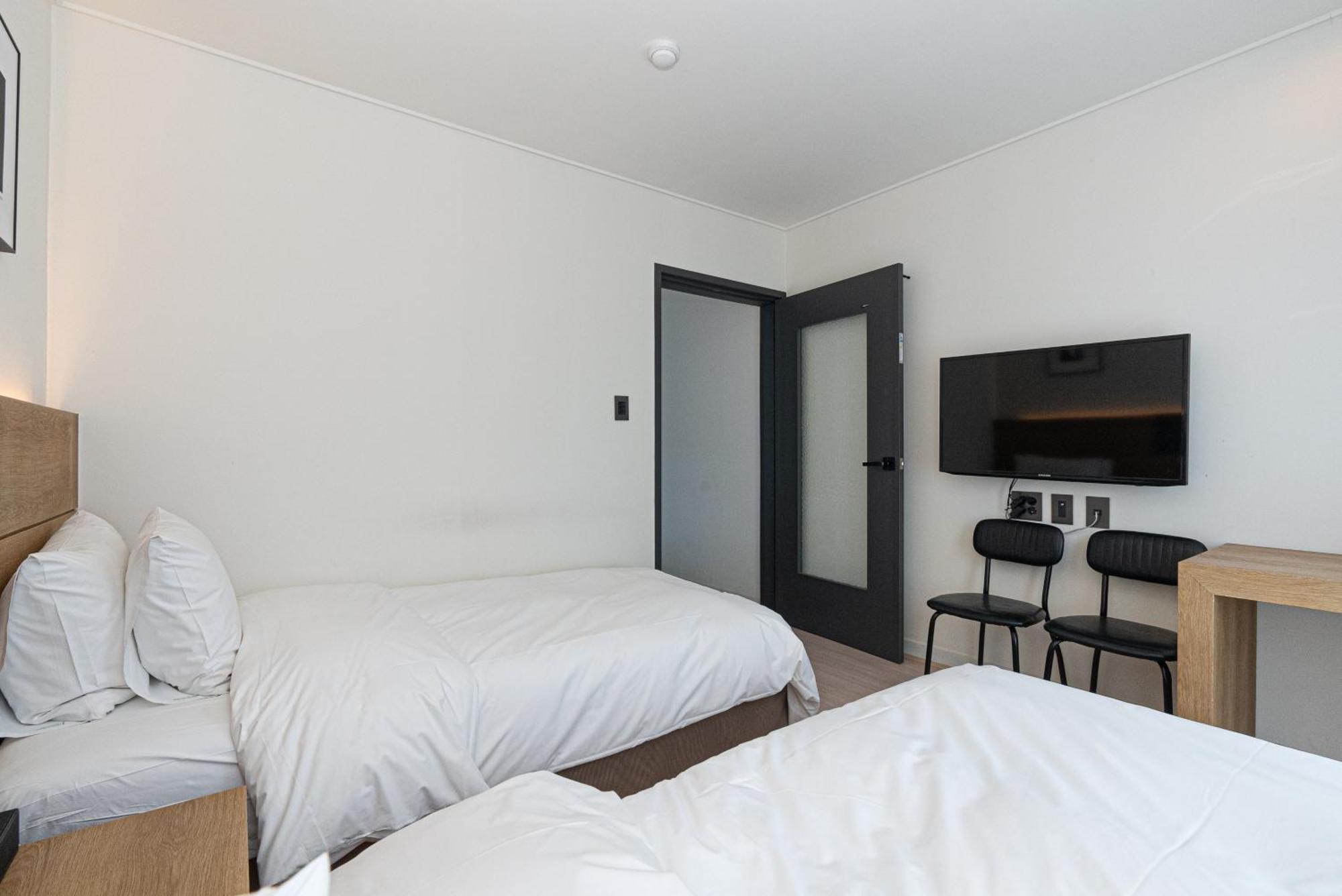 Hotel The Grang Jungmun 西归浦市 外观 照片