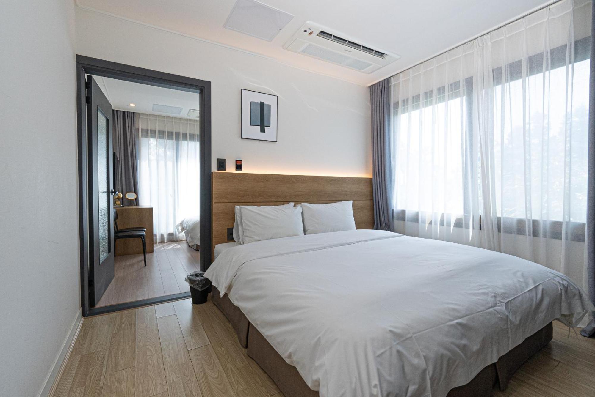 Hotel The Grang Jungmun 西归浦市 外观 照片